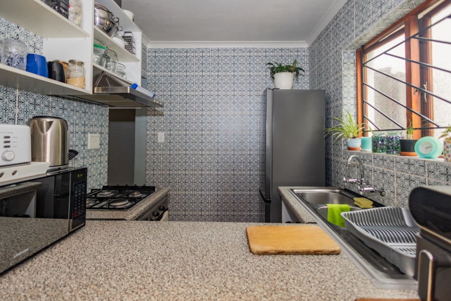 3 Bedroom Property for Sale in The Crest Western Cape